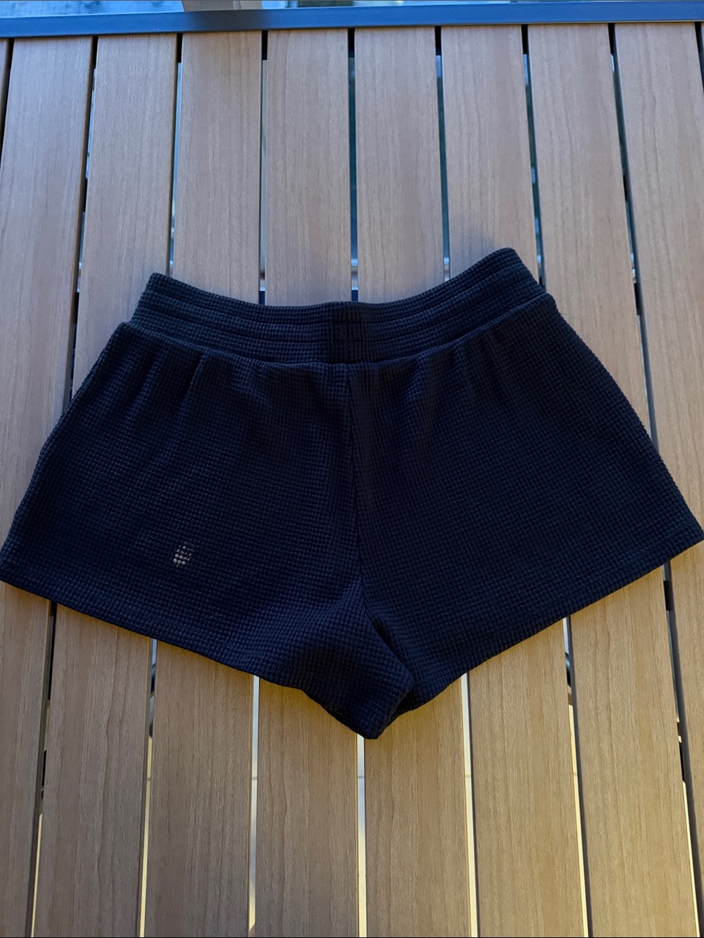 ALO Yoga Black Waffle-Knit Shorts - Picture 3 of 4